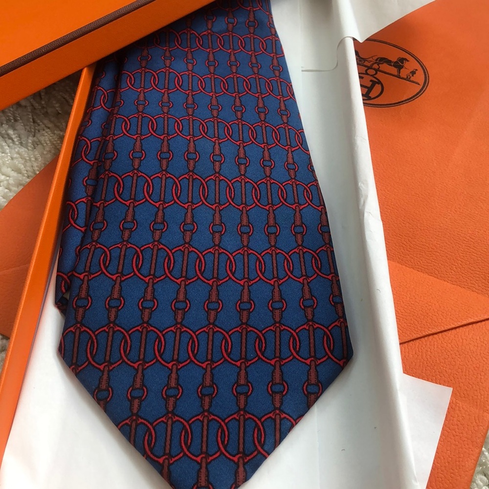 Hermès like new tie